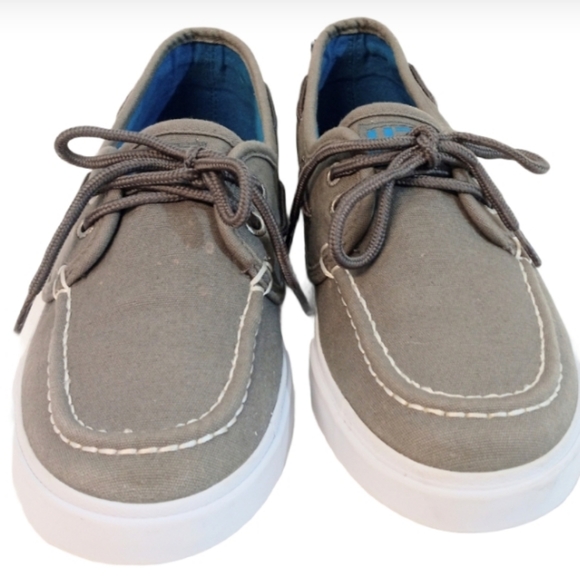 NAUTICA SPINNAKER DECK SHOES - Picture 3 of 9